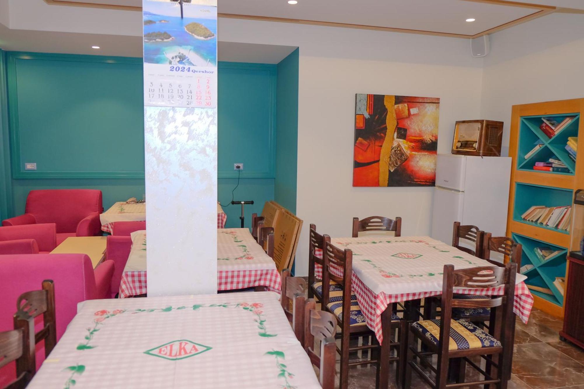 Laid Hotel Vlore Luaran gambar