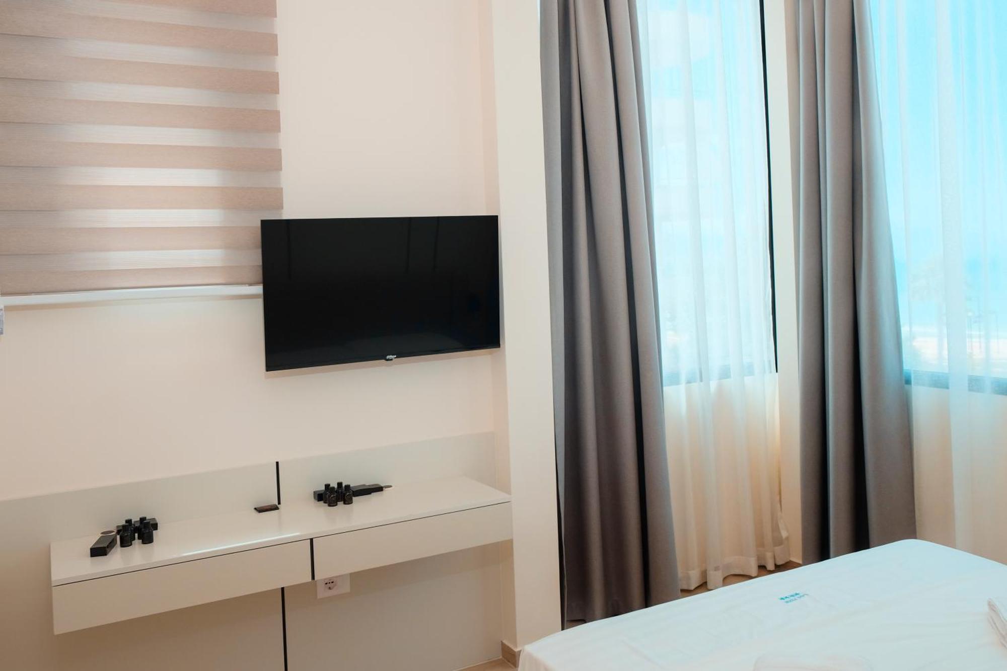 Laid Hotel Vlore Luaran gambar