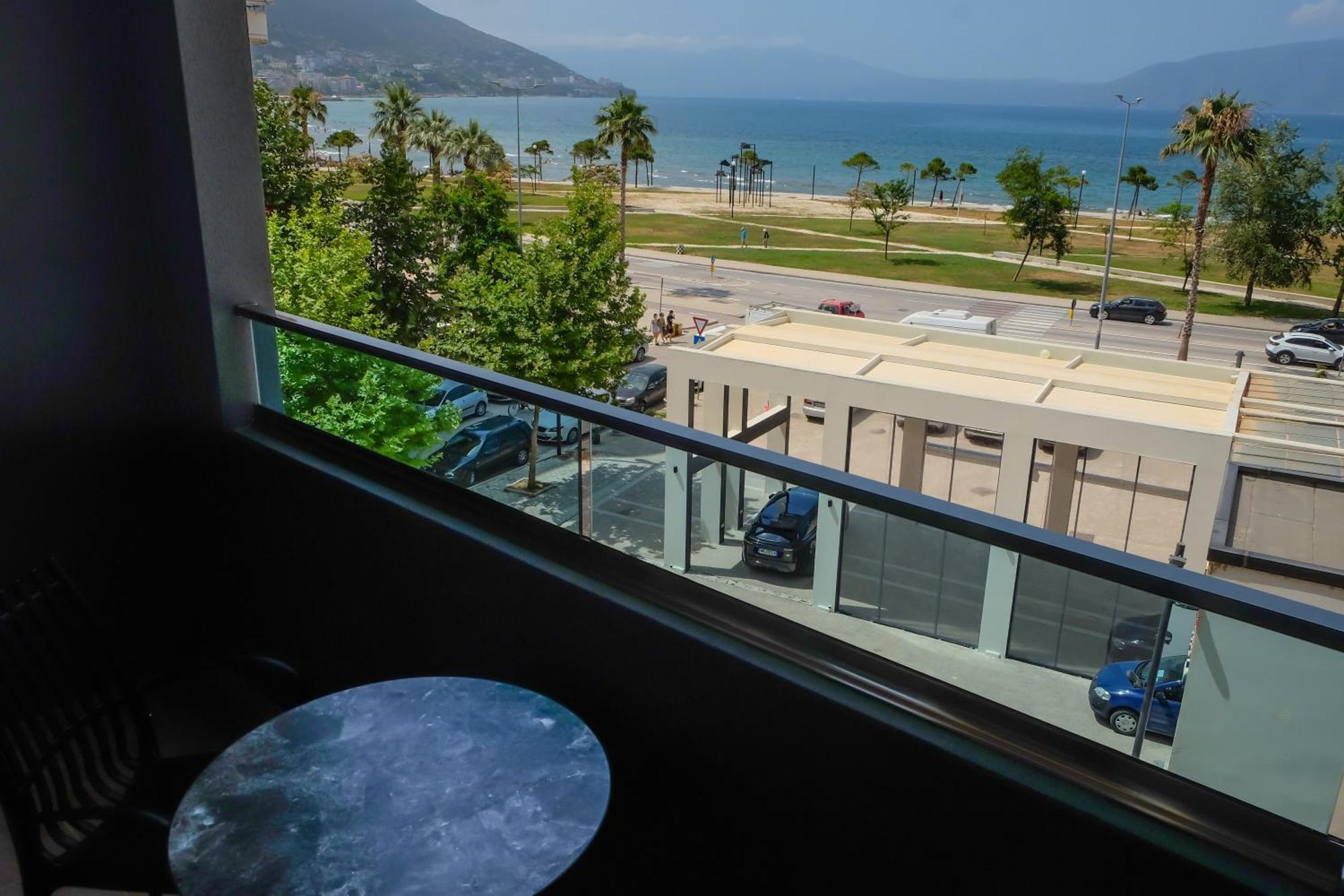 Laid Hotel Vlore Luaran gambar