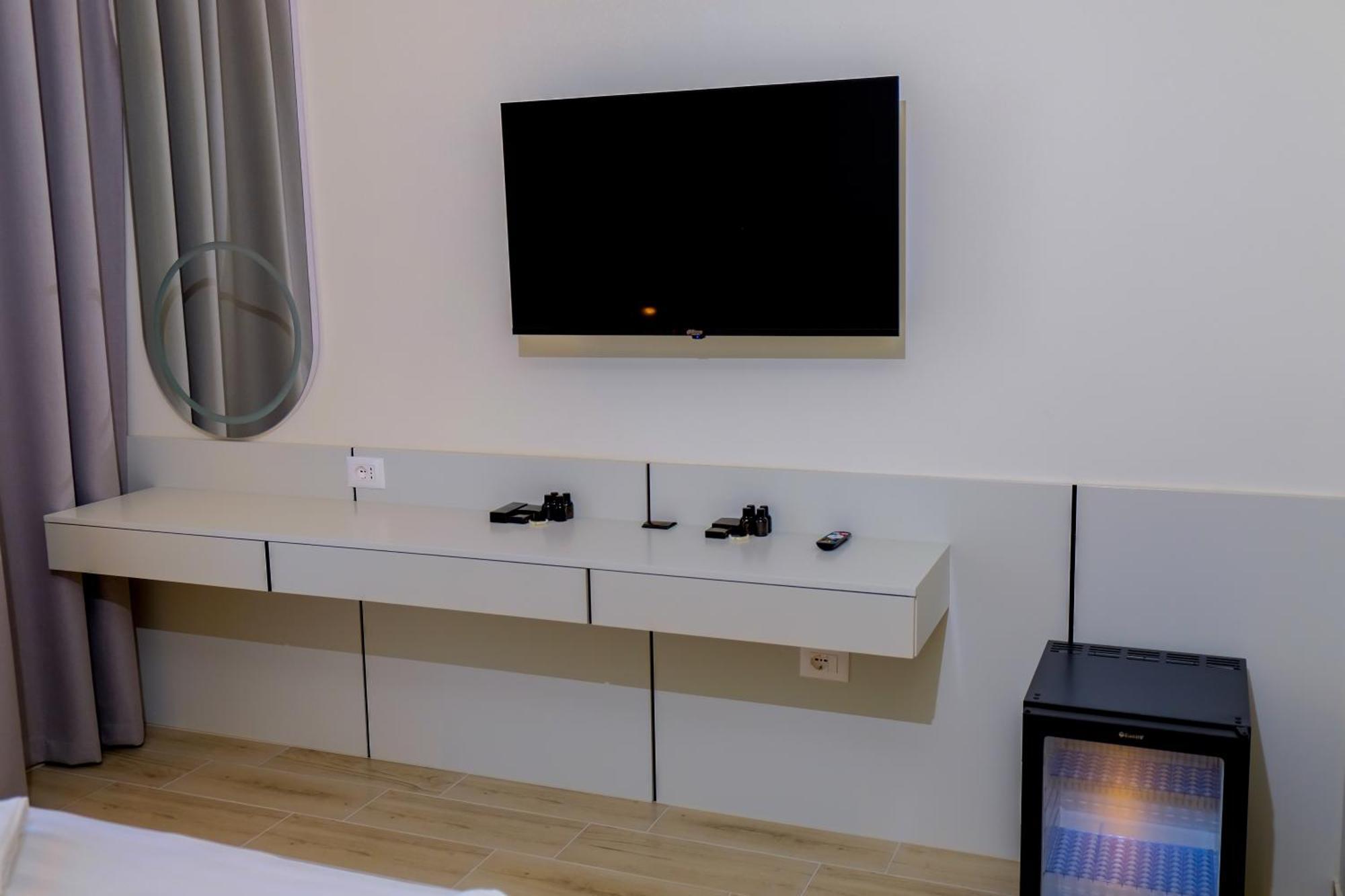 Laid Hotel Vlore Luaran gambar