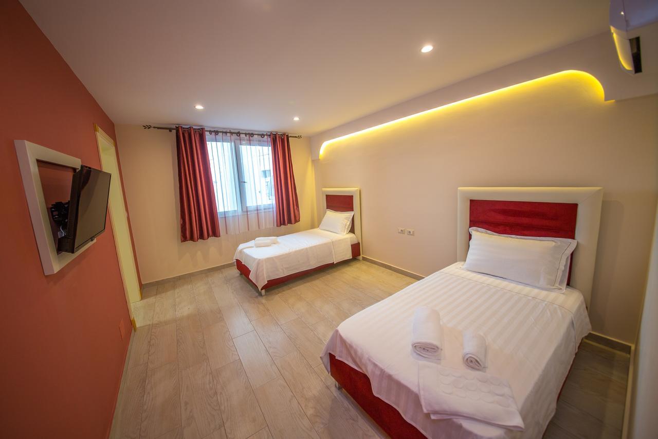 Laid Hotel Vlore Luaran gambar