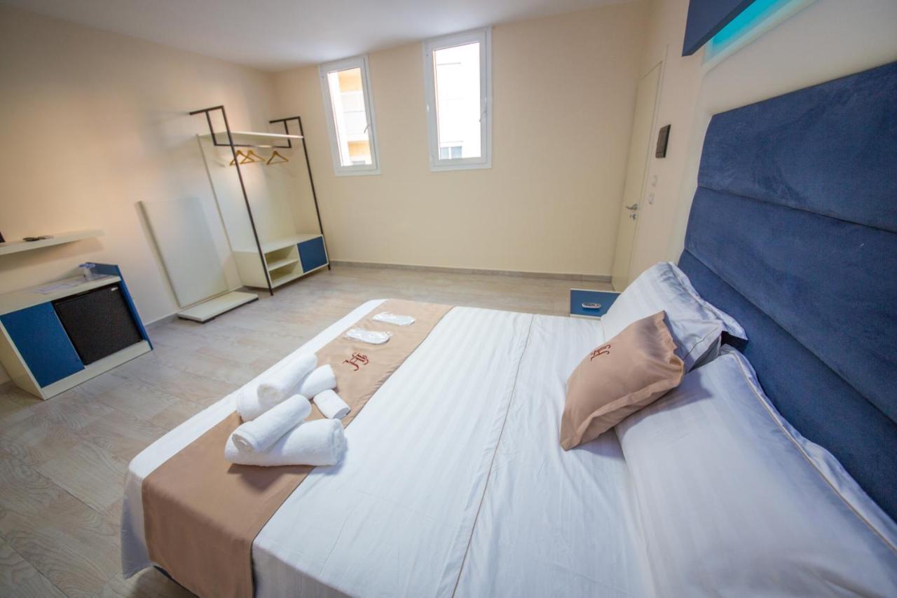 Laid Hotel Vlore Luaran gambar
