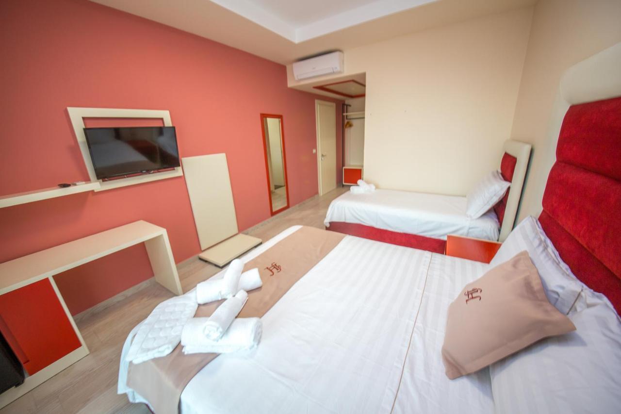 Laid Hotel Vlore Luaran gambar