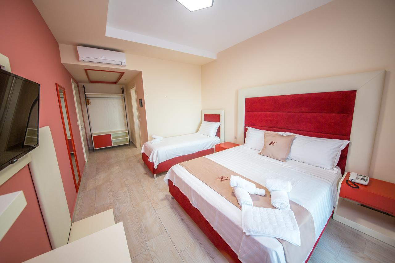 Laid Hotel Vlore Luaran gambar