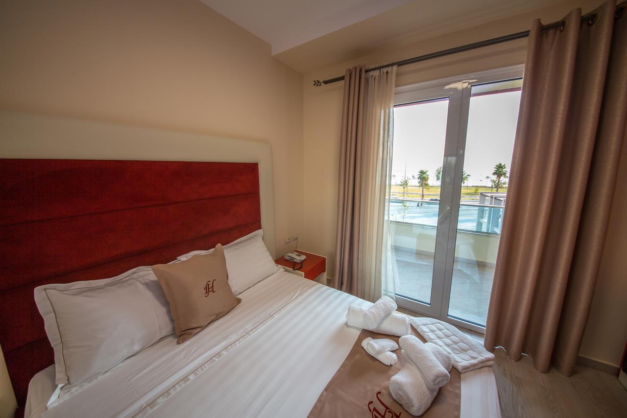 Laid Hotel Vlore Luaran gambar