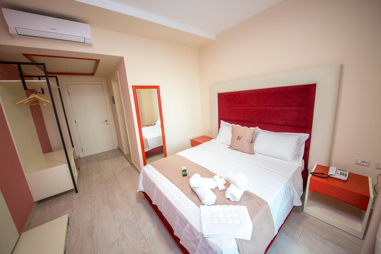 Laid Hotel Vlore Luaran gambar