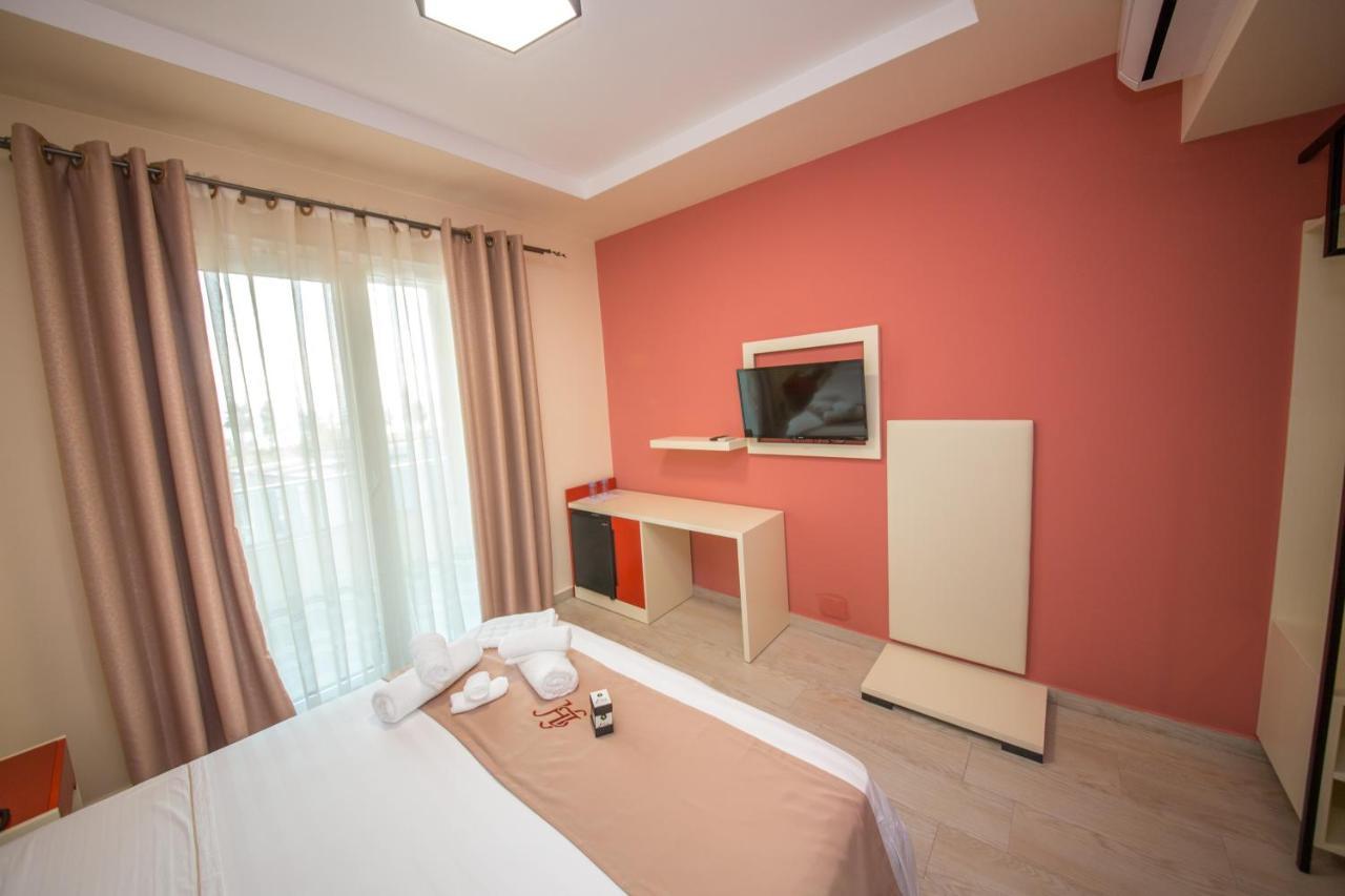 Laid Hotel Vlore Luaran gambar