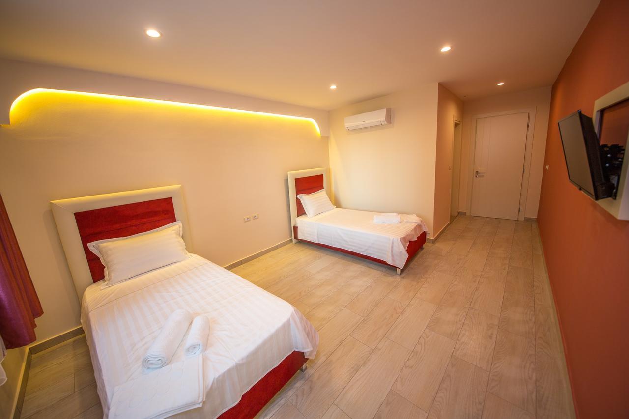 Laid Hotel Vlore Luaran gambar